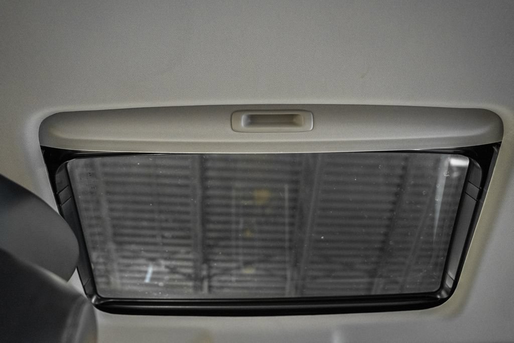Used 2018 Honda Accord Touring image 25