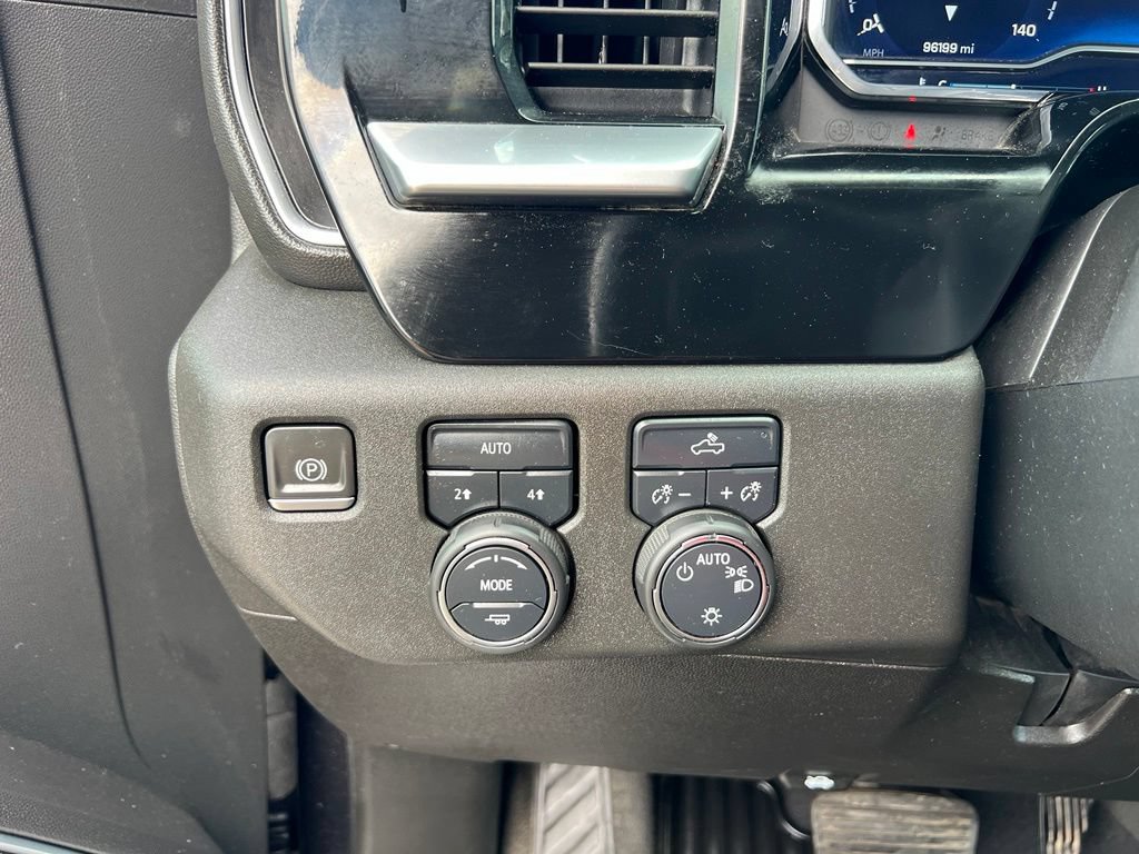 Used 2023 Chevrolet Silverado 1500 LT AWD/4WD image 36