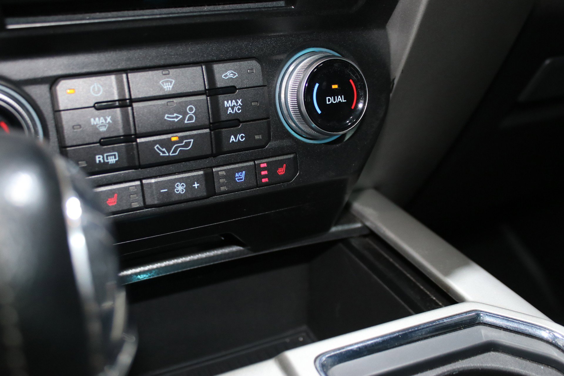 Used 2017 Ford F150 Lariat w/ Equipment Group 502A Luxury image 56