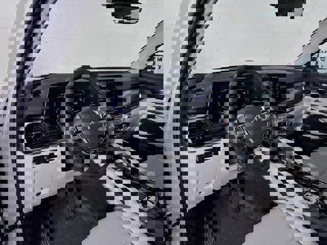 New 2025 Kia Telluride S image 9