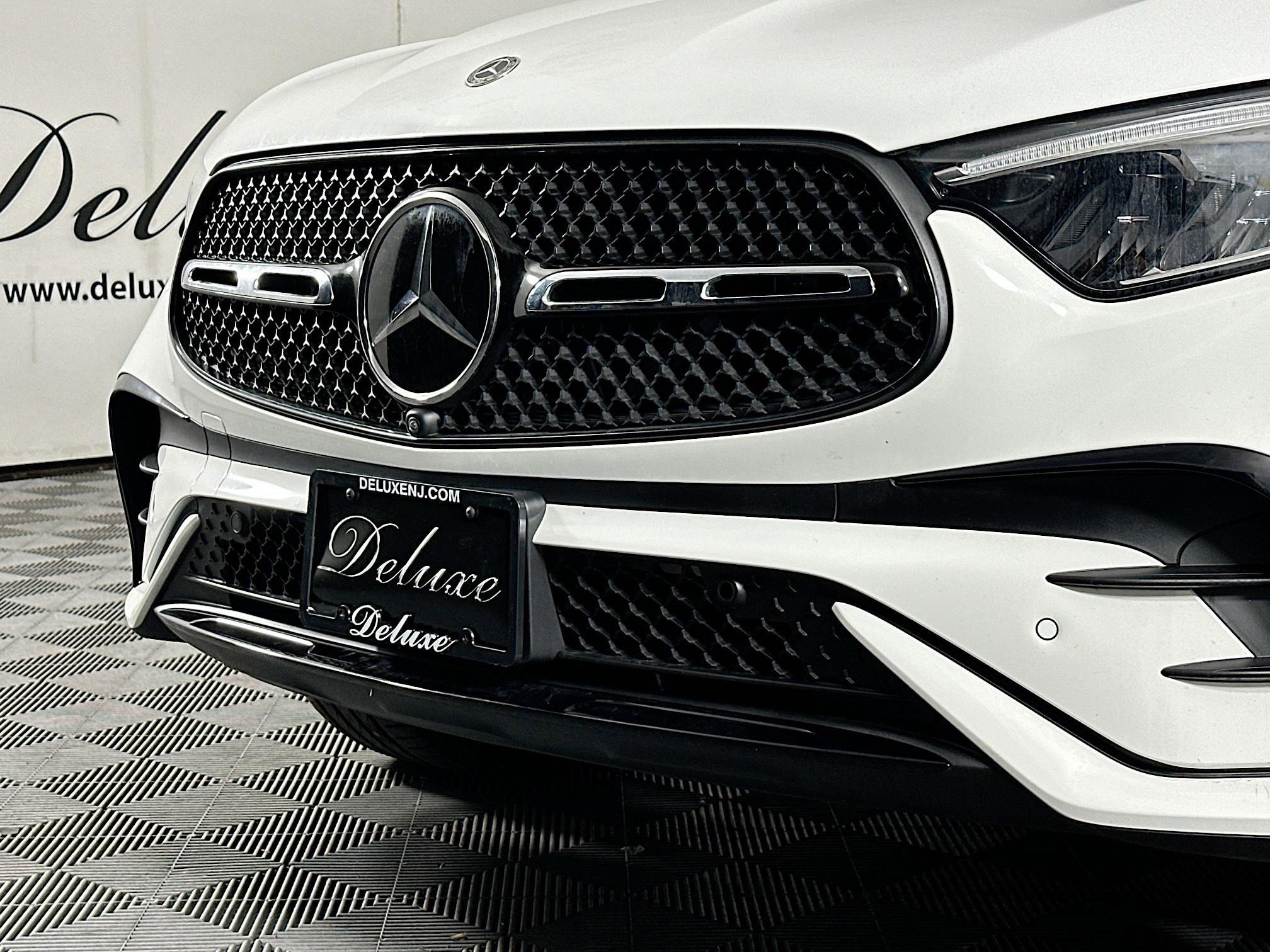 Used 2025 Mercedes-Benz GLC 300 4MATIC image 31