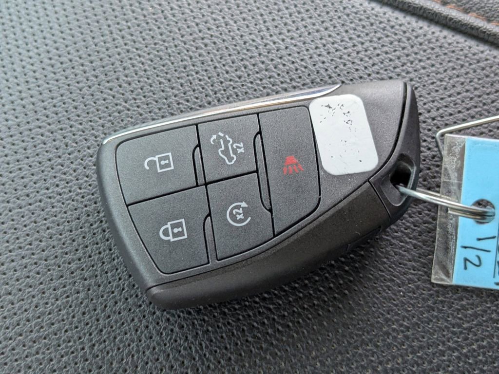 Used 2024 GMC Sierra 1500 AT4 w/ Technology Package AWD/4WD image 30