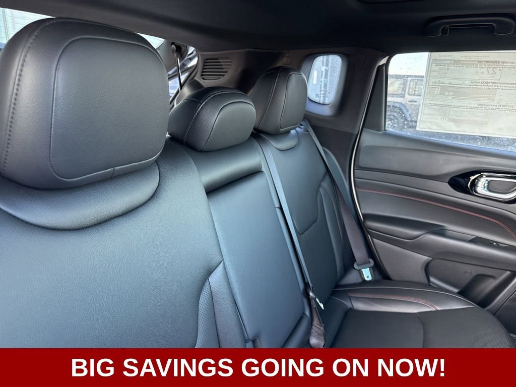 New 2025 Jeep Compass Trailhawk w/ Trailhawk Elite Group image 48