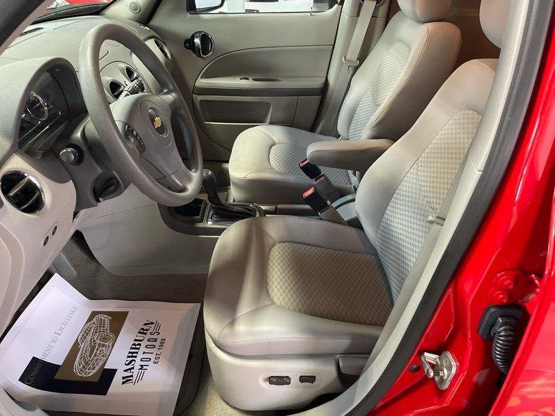 Used 2009 Chevrolet HHR LT FWD image 24