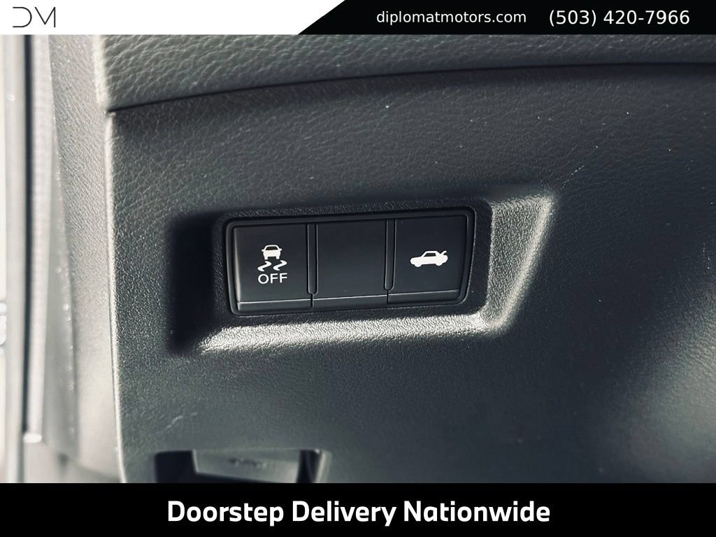 Used 2017 INFINITI Q50 3.0t Premium RWD image 31