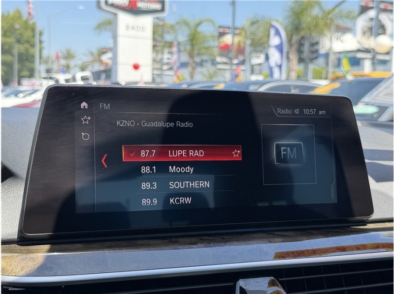 Used 2019 BMW 540i w/ Convenience Package RWD image 46