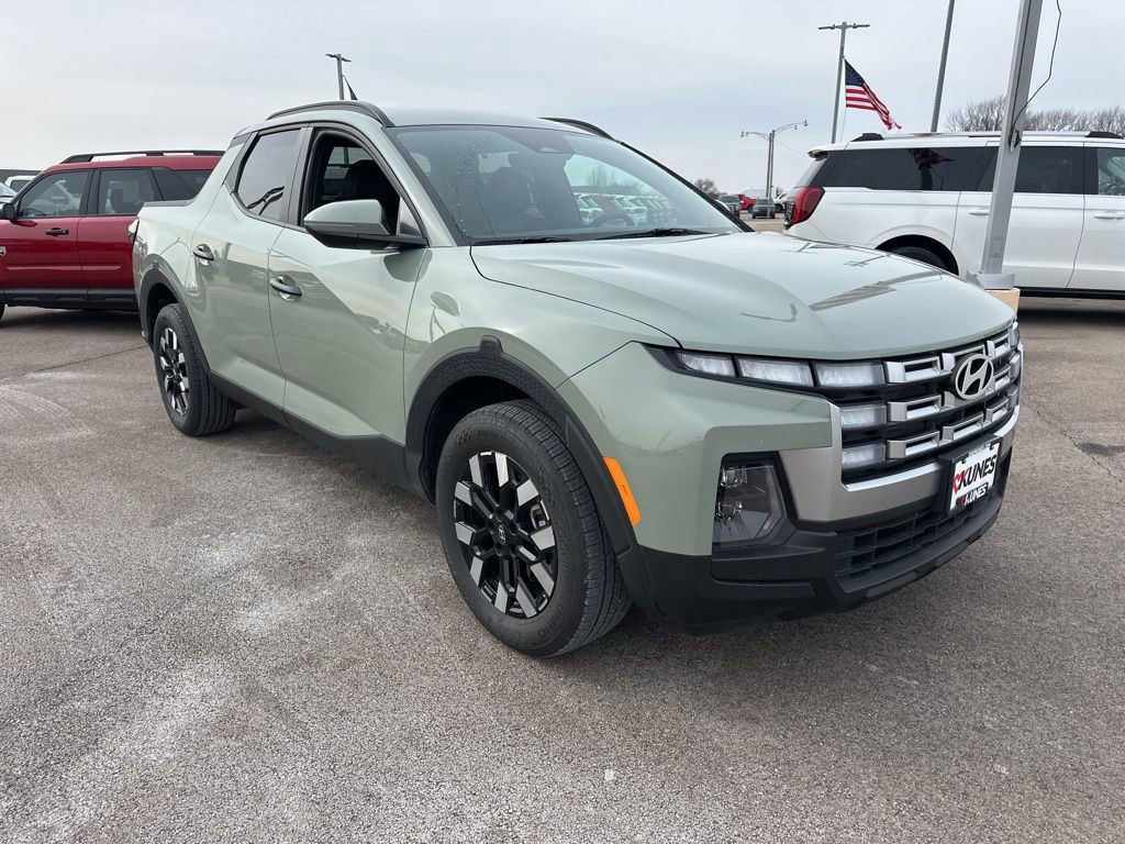 Used 2025 Hyundai Santa Cruz SEL image 4