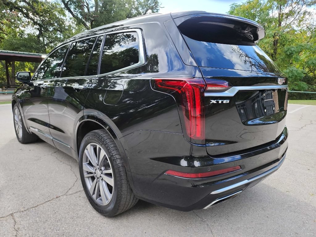 Used 2020 Cadillac XT6 Premium Luxury FWD image 4