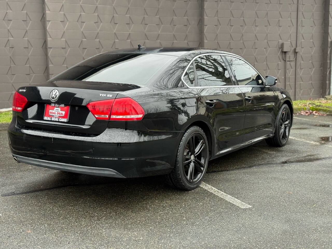 Used 2014 Volkswagen Passat TDI SE image 6