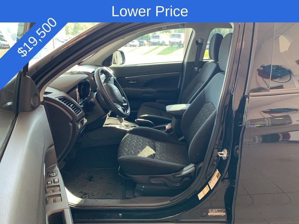 Used 2024 Mitsubishi Outlander Sport LE AWD/4WD image 3