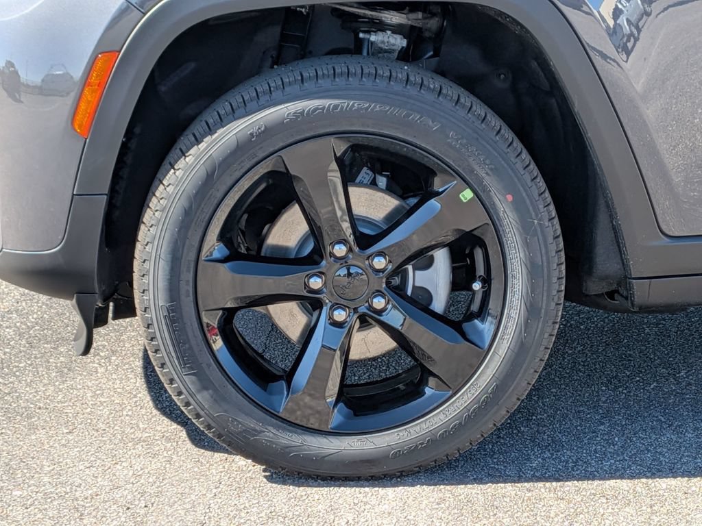 New 2026 Jeep Grand Cherokee Limited w/ Limited Altitude Package RWD image 12