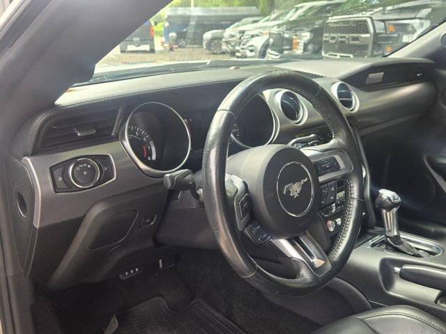 Used 2018 Ford Mustang Coupe w/ Equipment Group 101A RWD image 5