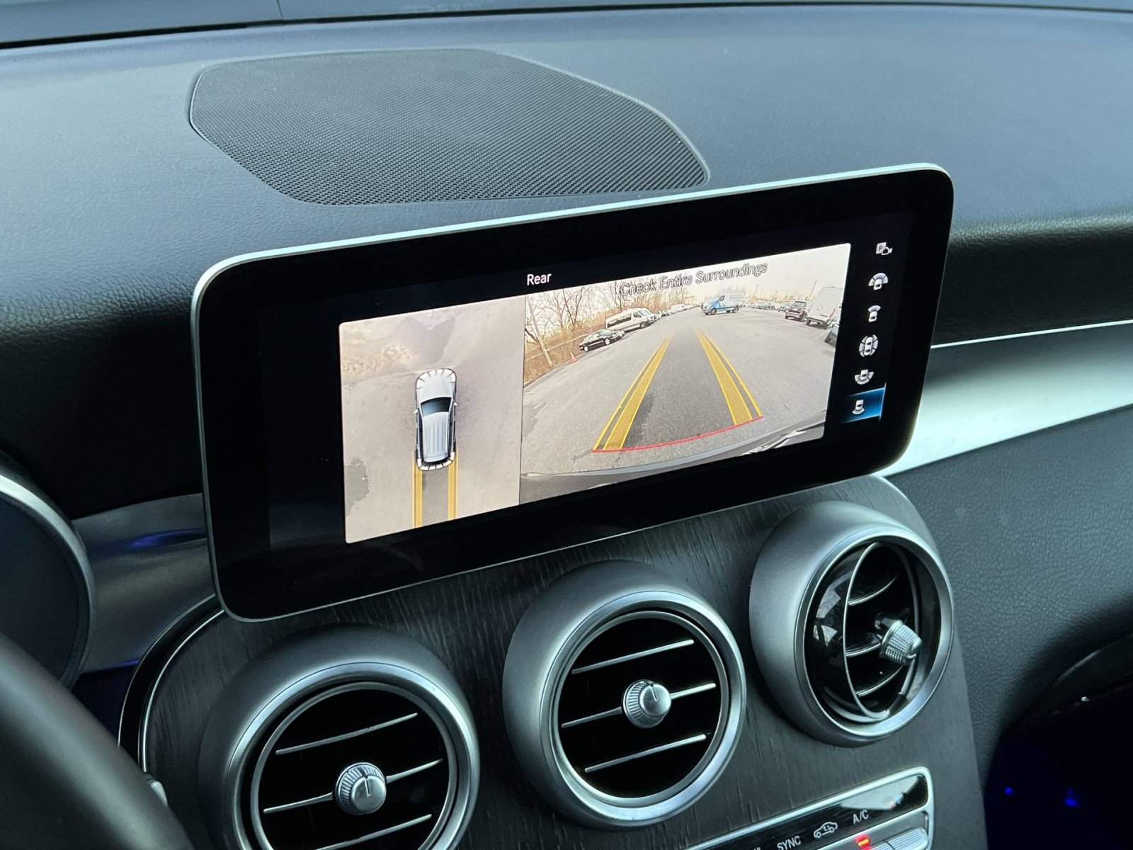 Certified 2022 Mercedes-Benz GLC 300 4MATIC image 17