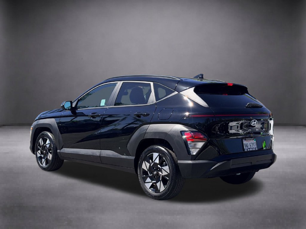 Certified 2025 Hyundai Kona SEL FWD image 6