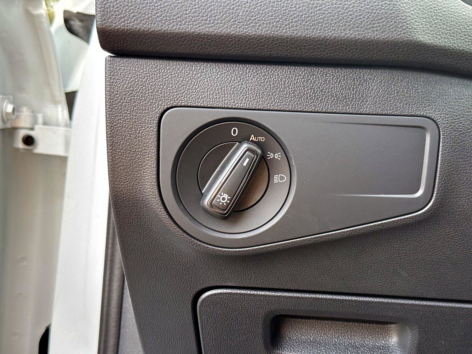 Certified 2024 Volkswagen Tiguan S image 28