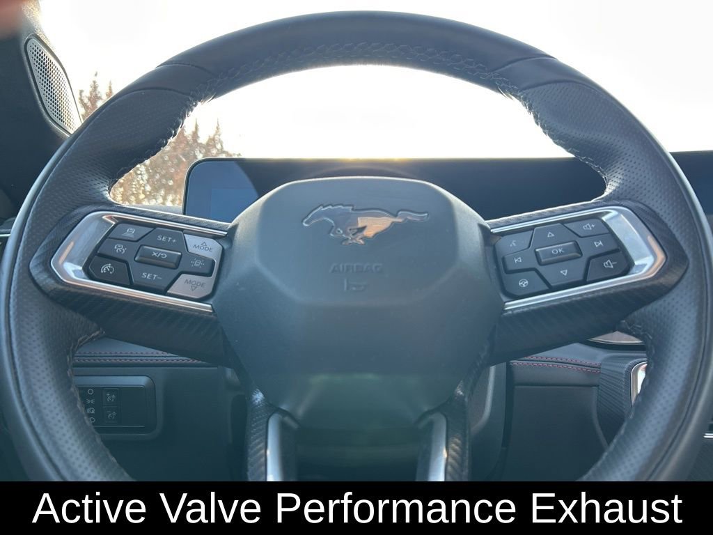 Used 2025 Ford Mustang GT Premium image 23