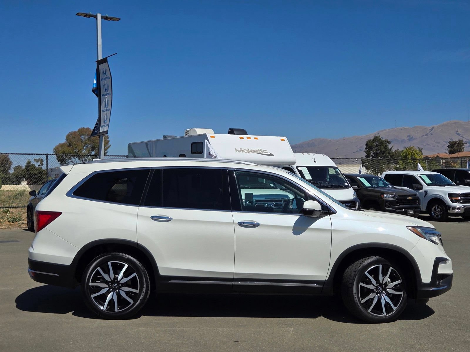 Used 2019 Honda Pilot Touring image 8