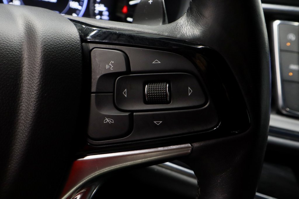 Used 2024 Buick Enclave Premium image 32