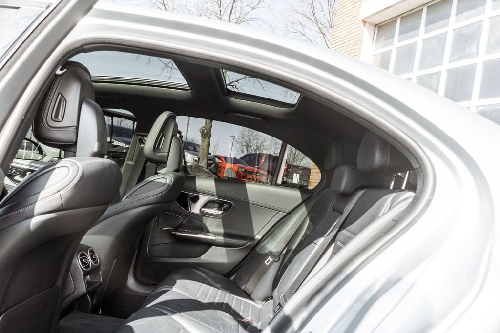 Used 2023 Mercedes-Benz C 300 4MATIC Sedan image 25