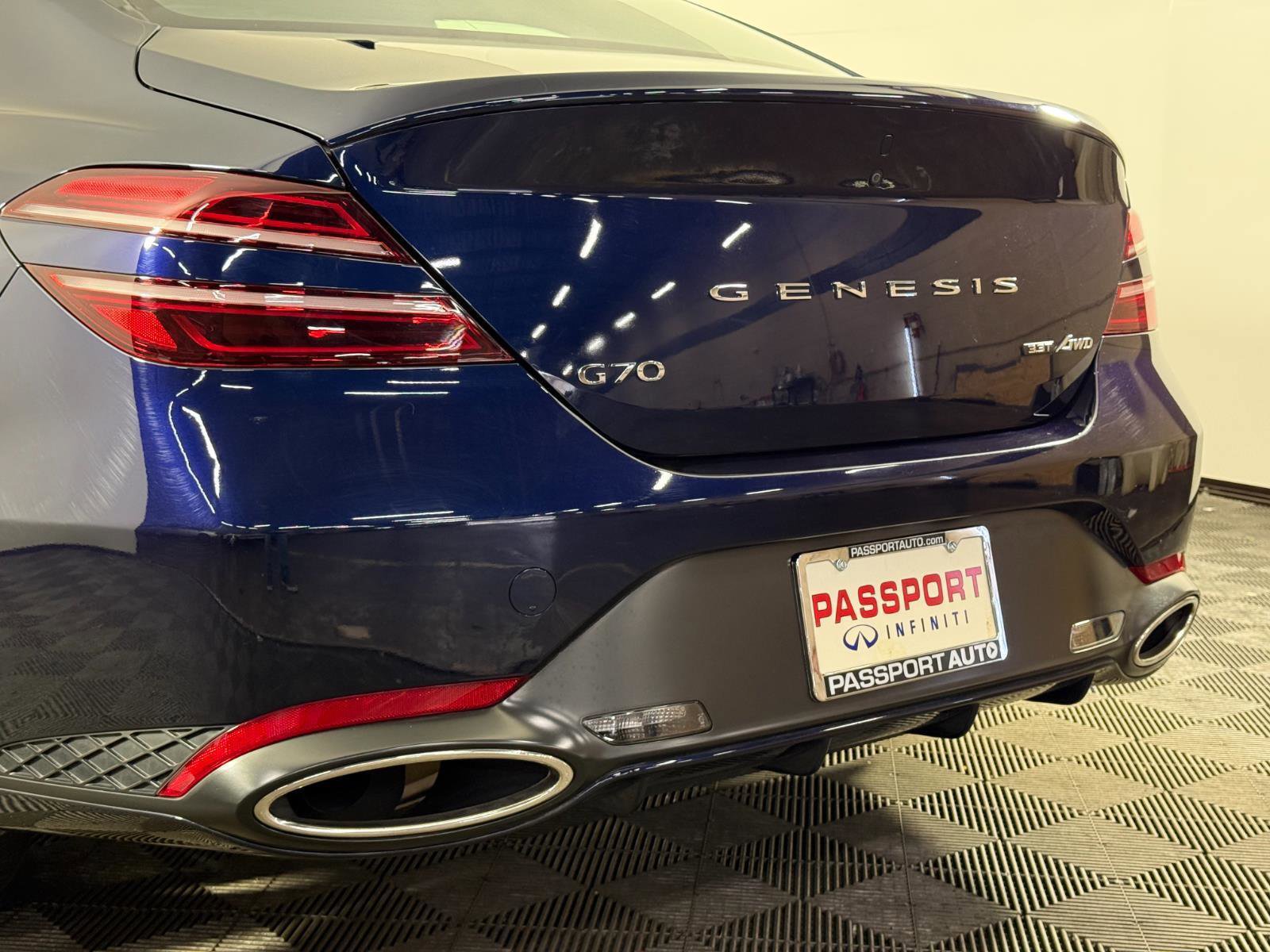 Used 2023 Genesis G70 3.3T image 6