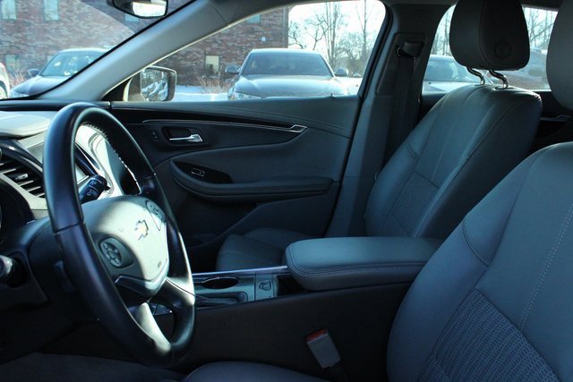 Used 2019 Chevrolet Impala LT image 11