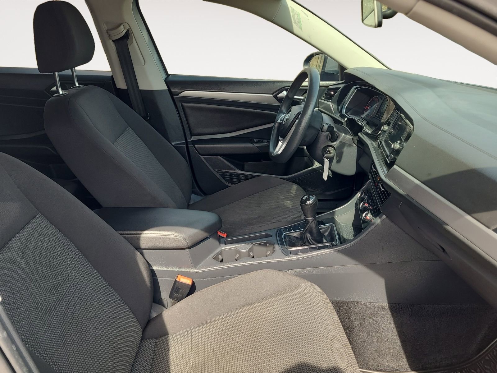 Used 2021 Volkswagen Jetta S image 15