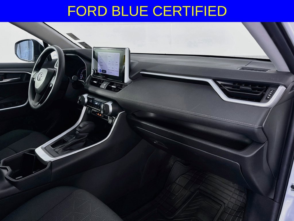 Used 2023 Toyota RAV4 XLE w/ Convenience Package FWD image 31