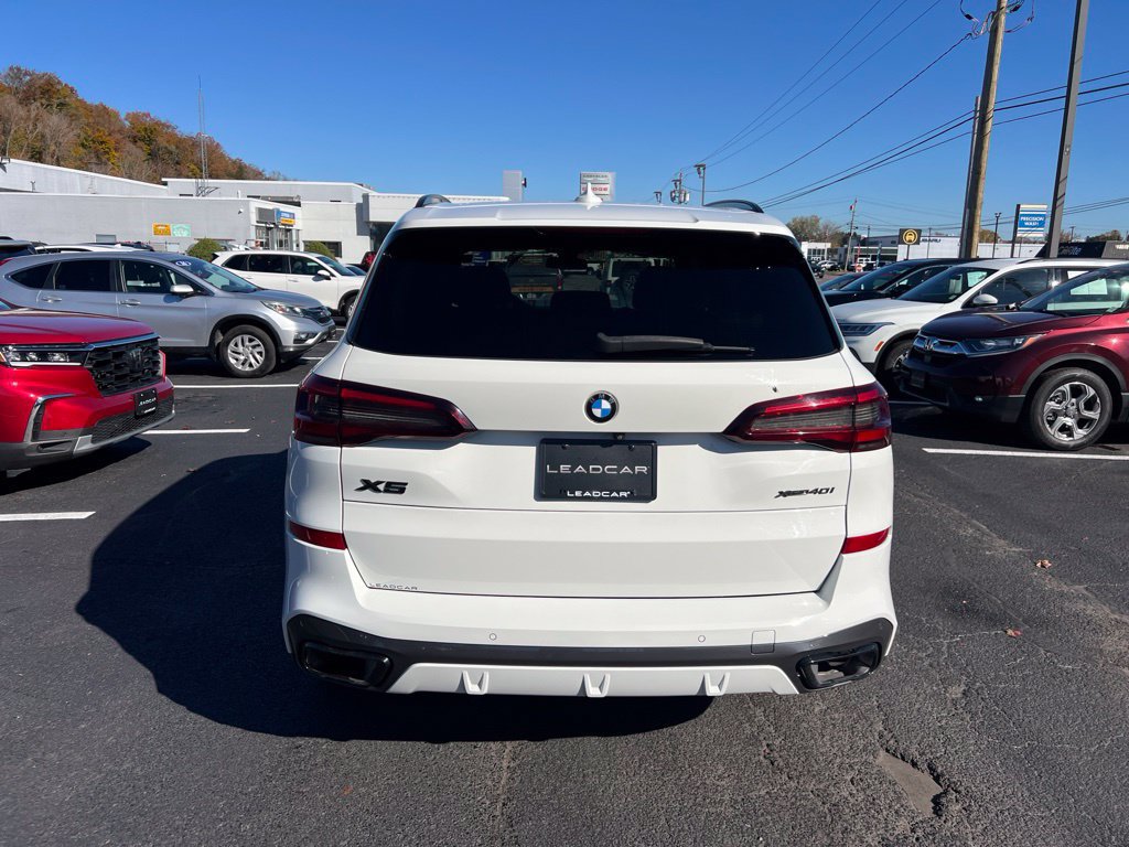 Used 2021 BMW X5 xDrive40i w/ M Sport Package AWD/4WD image 4