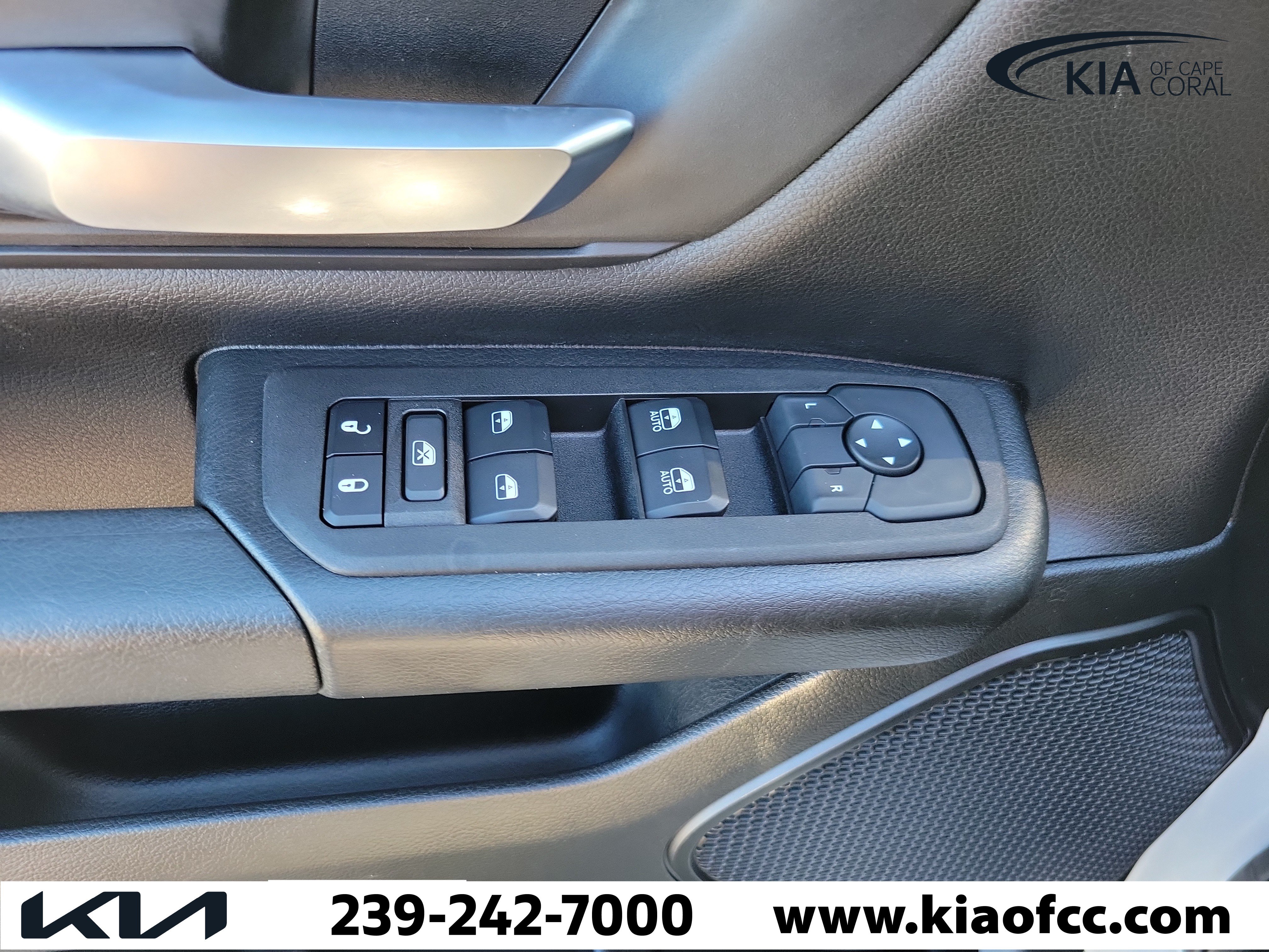 Used 2025 RAM 1500 Tradesman RWD image 34