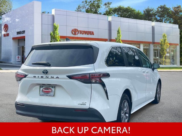 Used 2022 Toyota Sienna LE FWD image 8