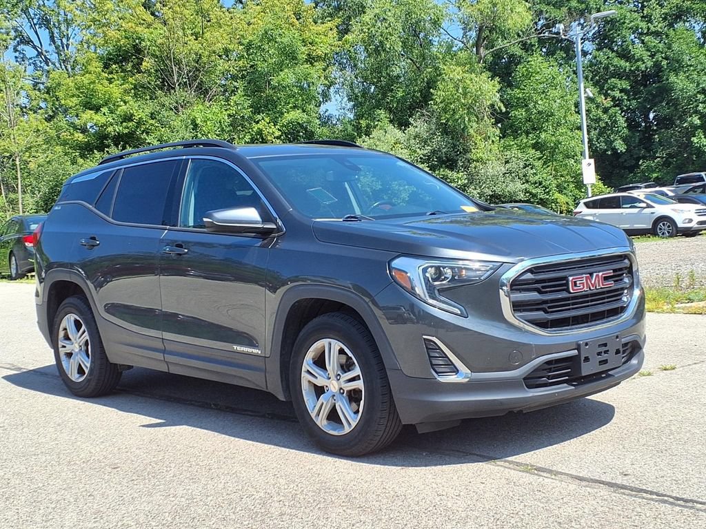 Used 2020 GMC Terrain SLE w/ Driver Convenience Package AWD/4WD image 3