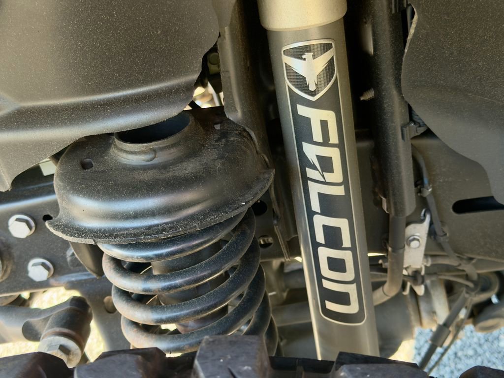 Used 2020 Jeep Gladiator Rubicon w/ Dual Top Group AWD/4WD image 16