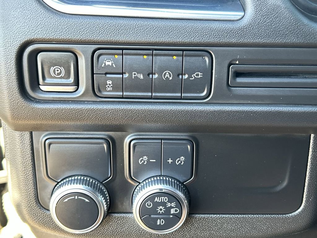 Used 2021 GMC Yukon SLE w/ Gmc Pro Safety Plus Package image 18