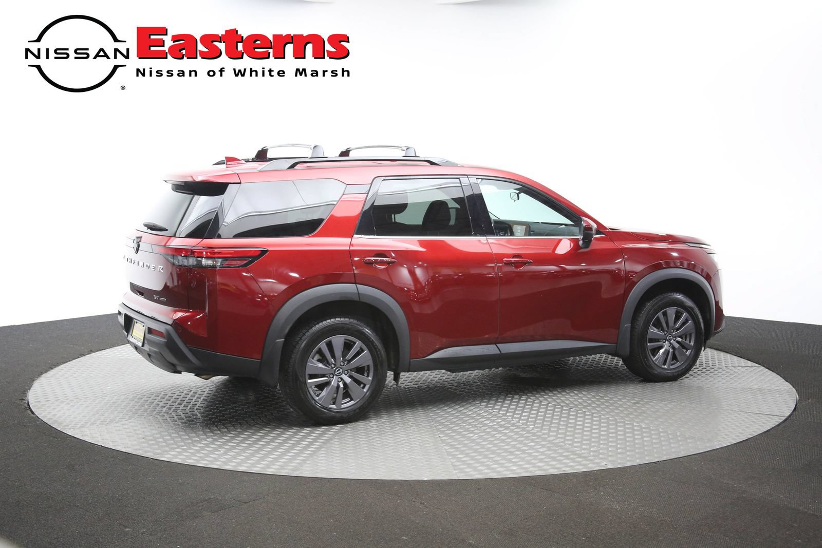 Used 2023 Nissan Pathfinder SV AWD/4WD image 40