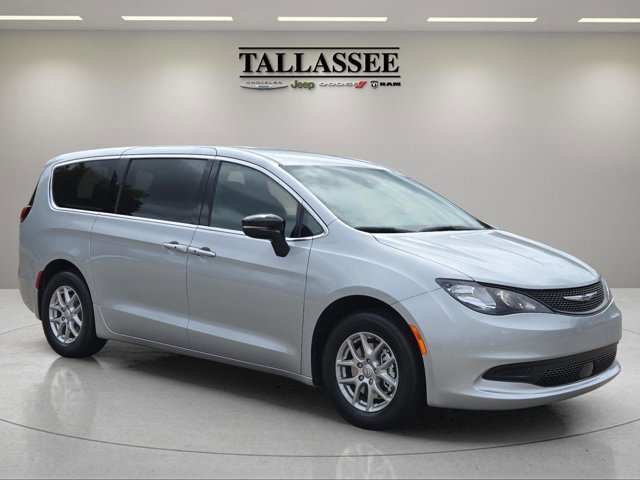 New 2026 Chrysler Voyager LX image 5