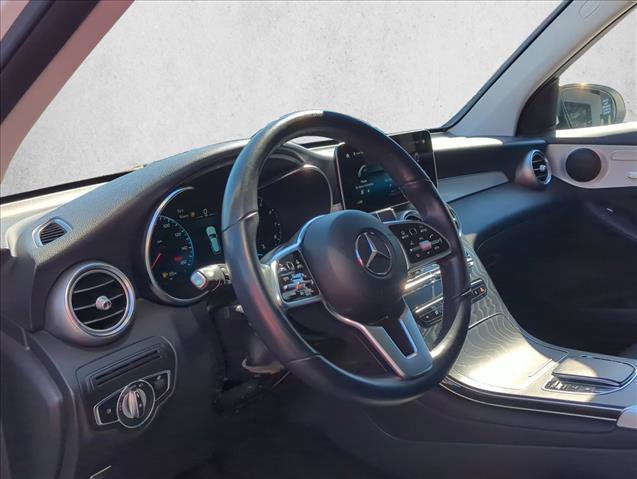 Used 2022 Mercedes-Benz GLC 300 4MATIC w/ Premium Package Lite image 10