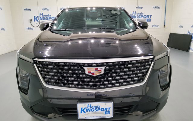 Used 2024 Cadillac XT4 Premium Luxury image 14