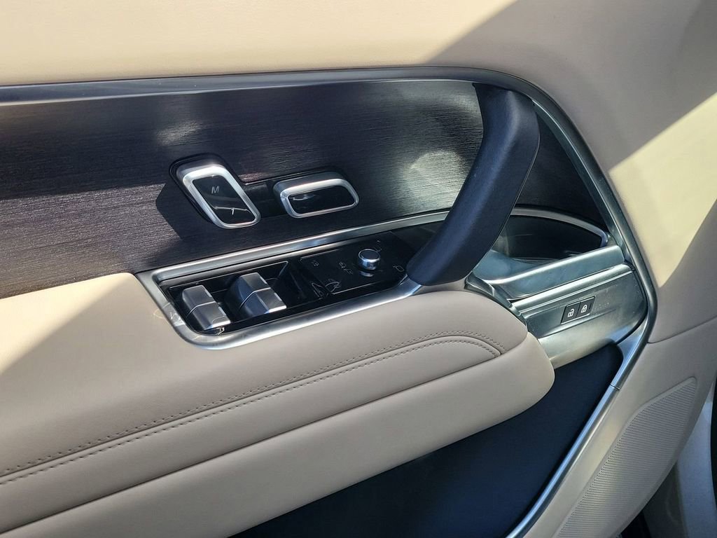 Certified 2023 Land Rover Range Rover SE AWD/4WD image 24