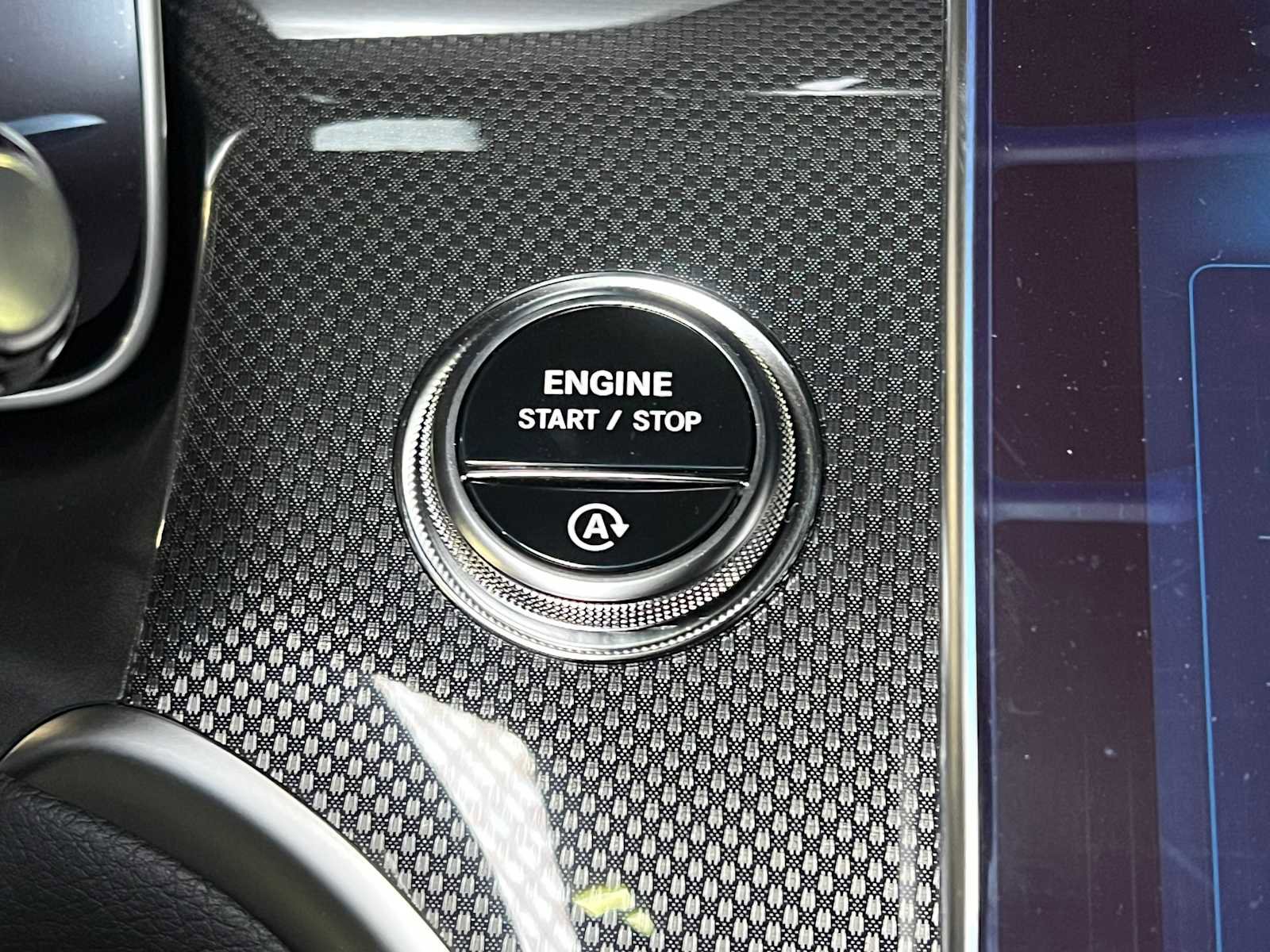 New 2025 Mercedes-Benz GLC 300 4MATIC image 25