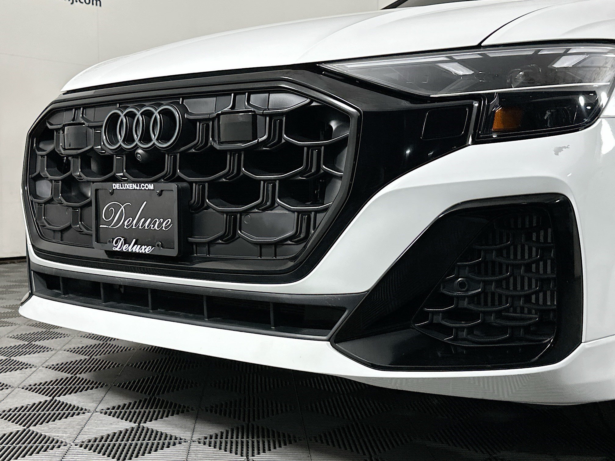 Used 2024 Audi SQ8 Premium Plus w/ Executive Package AWD/4WD image 34