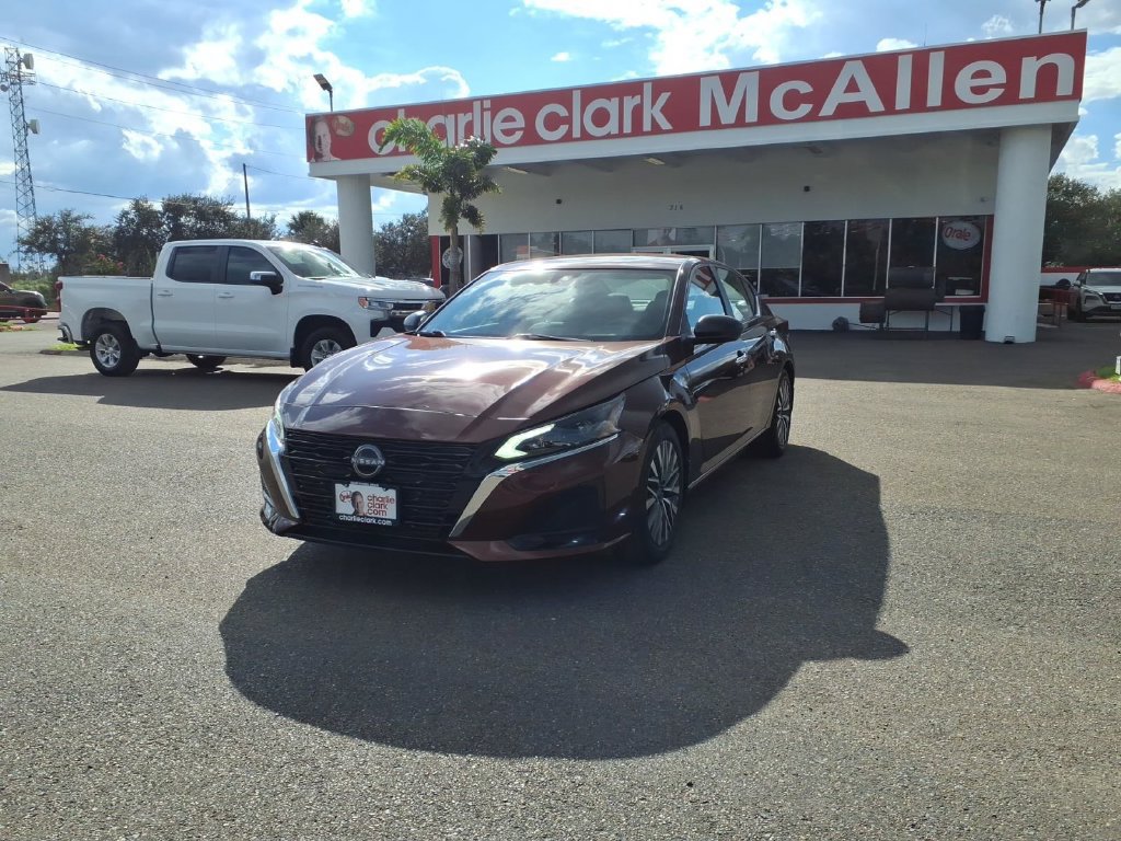 Used 2024 Nissan Altima 2.5 SV