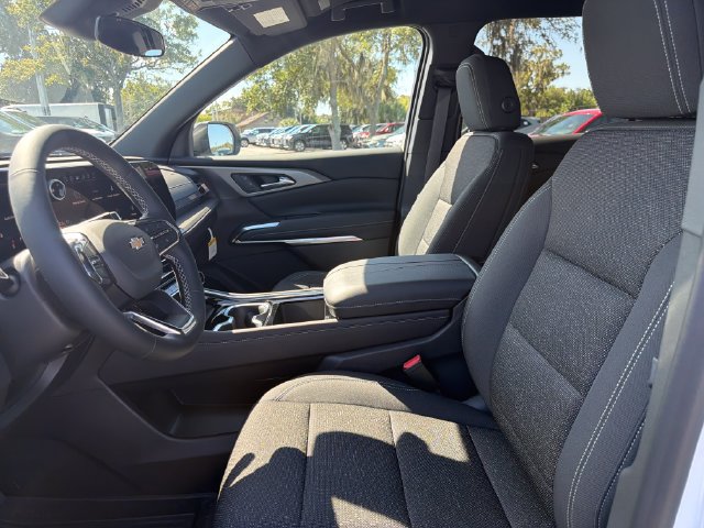 New 2027 Chevrolet Traverse LT w/ LPO, Floor Liner Package FWD image 19