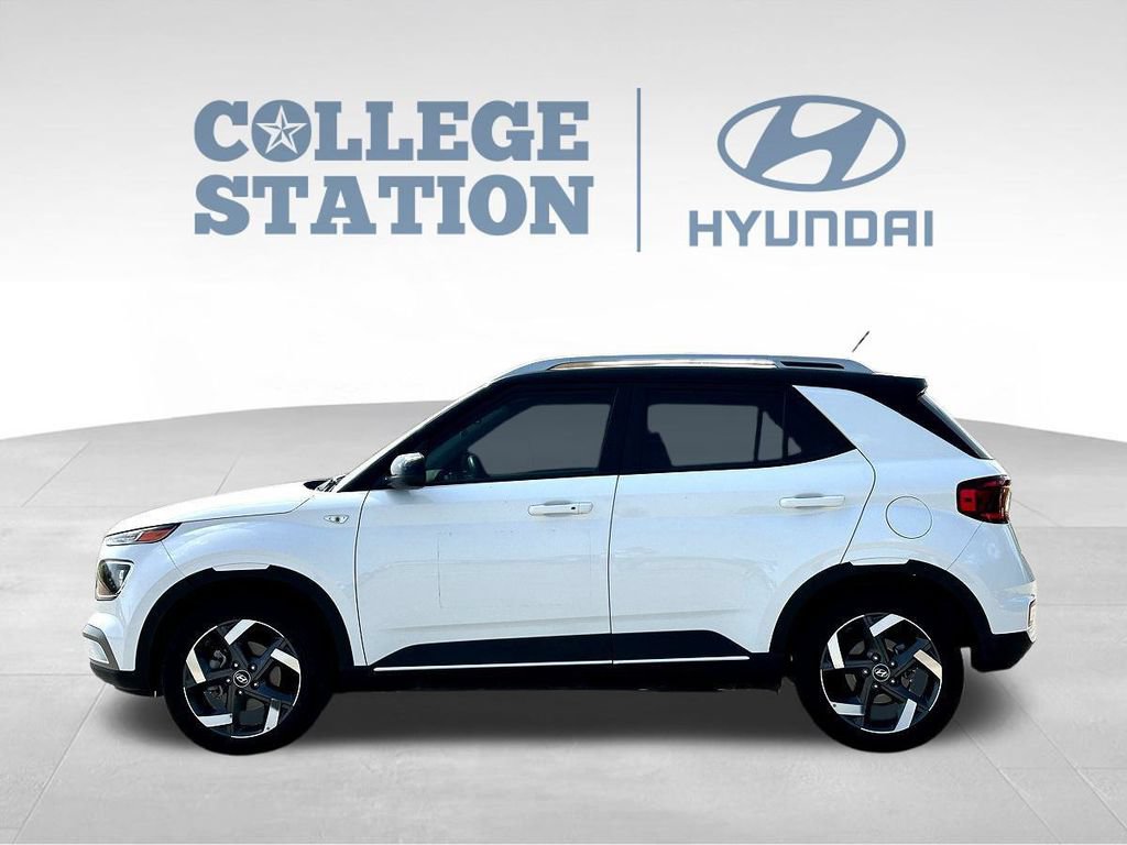 Used 2026 Hyundai Venue SEL FWD image 7