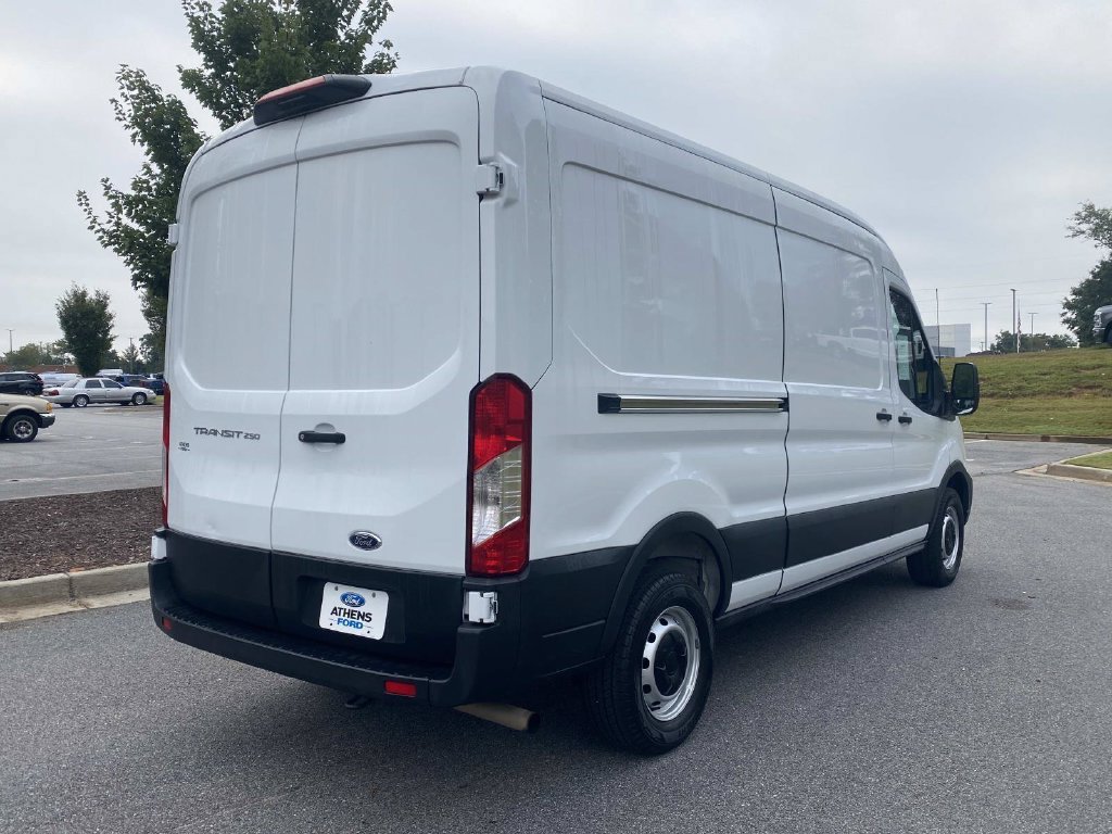 Used 2025 Ford Transit 250 148 Medium Roof RWD image 3