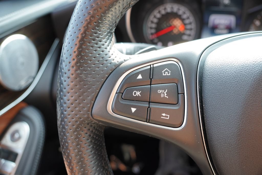 Used 2017 Mercedes-Benz GLC 43 AMG 4MATIC image 34