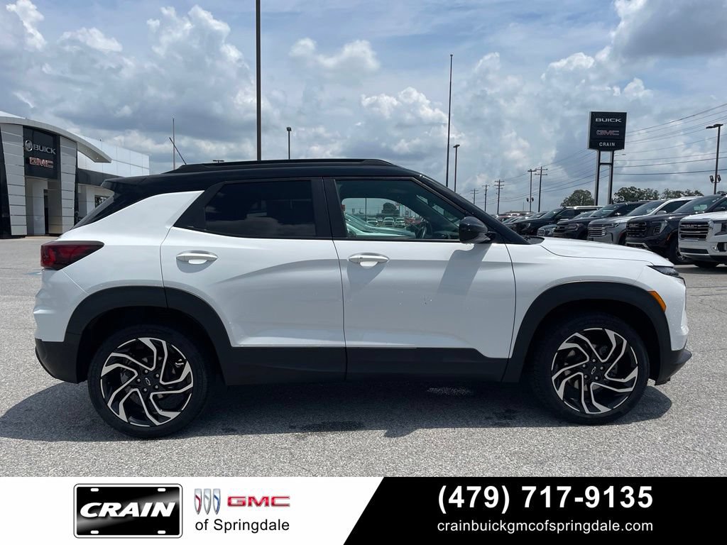 Used 2024 Chevrolet TrailBlazer RS w/ Driver Confidence Package AWD/4WD image 9