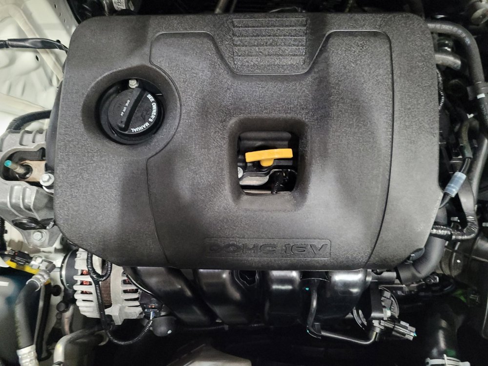 Used 2025 Kia Soul LX w/ LX Technology Package FWD image 30