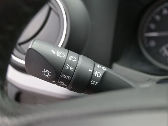 Used 2022 Toyota Tacoma TRD Sport w/ Technology Package image 24