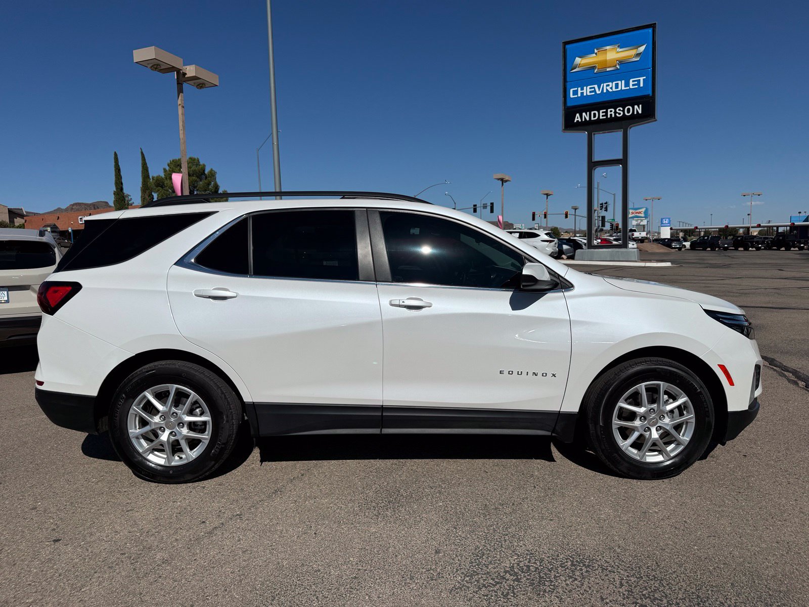 Certified 2024 Chevrolet Equinox LT FWD image 4