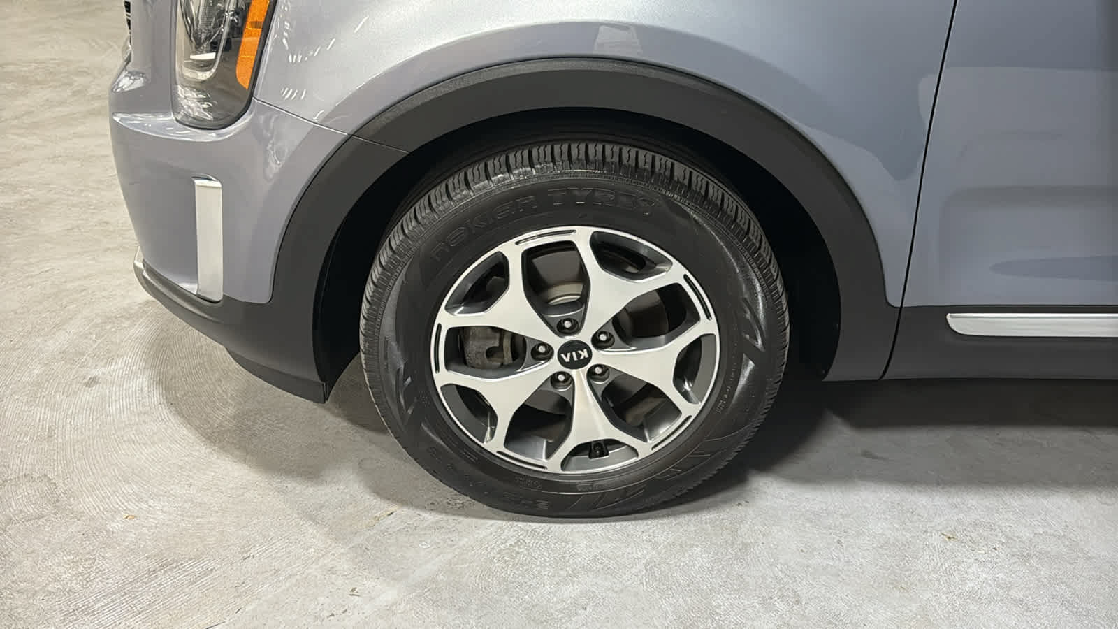Used 2020 Kia Telluride EX AWD/4WD image 8
